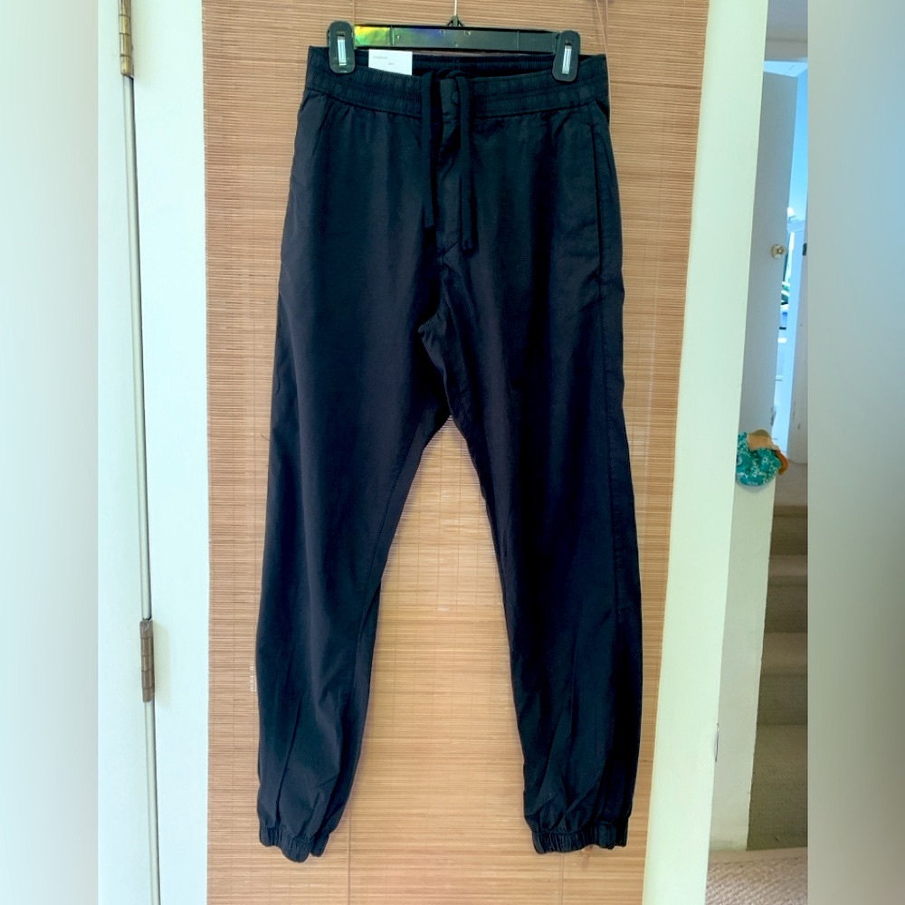 Zara Black jogger fit pants with Elastic Waistband